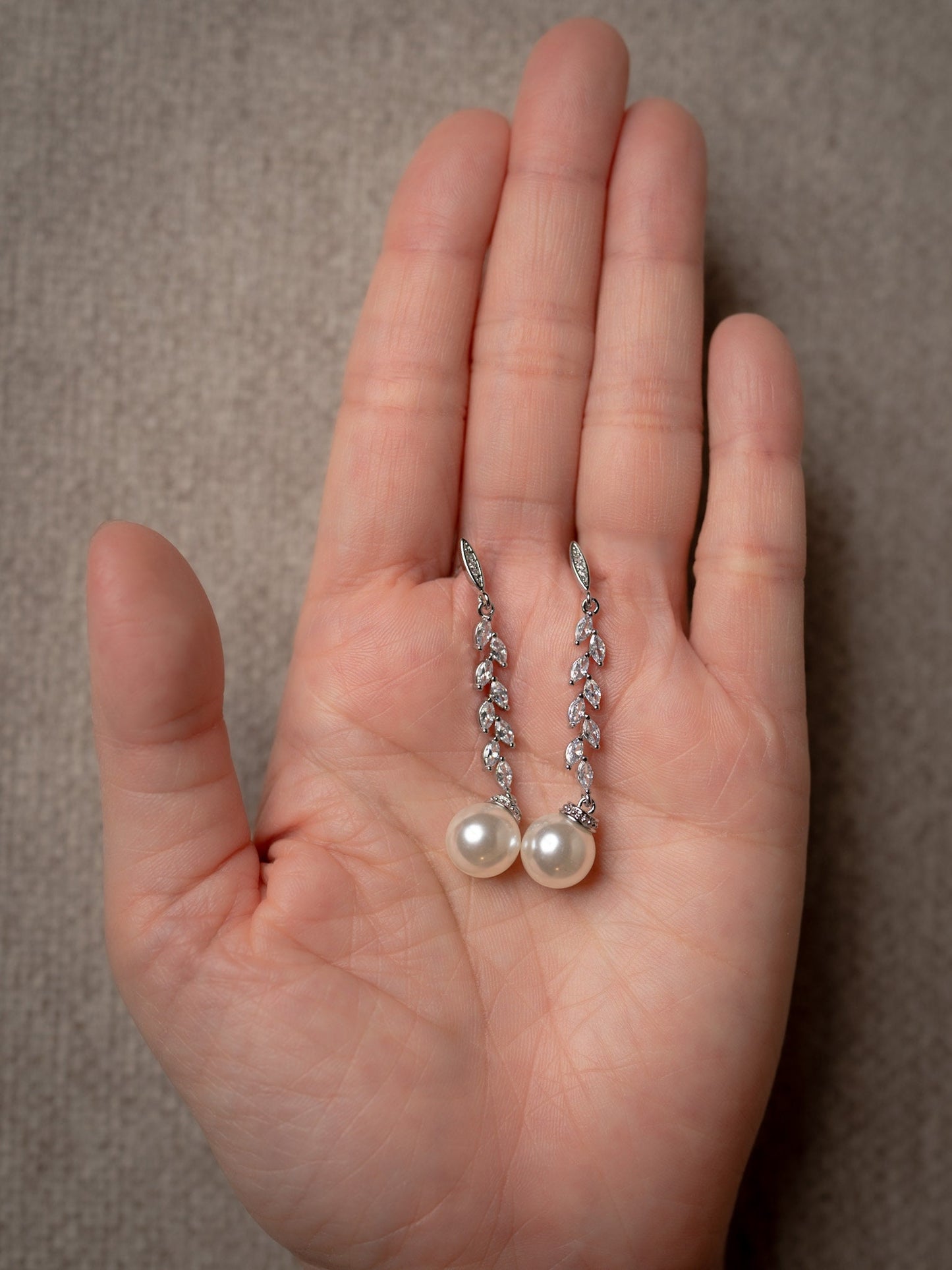 Pearl earrings wedding, Pearl Earrings Drop, Pearl Earrings Dangle, Leaf Pearl earrings Rose gold Silver, Pearl Earrings for Bridesmaids