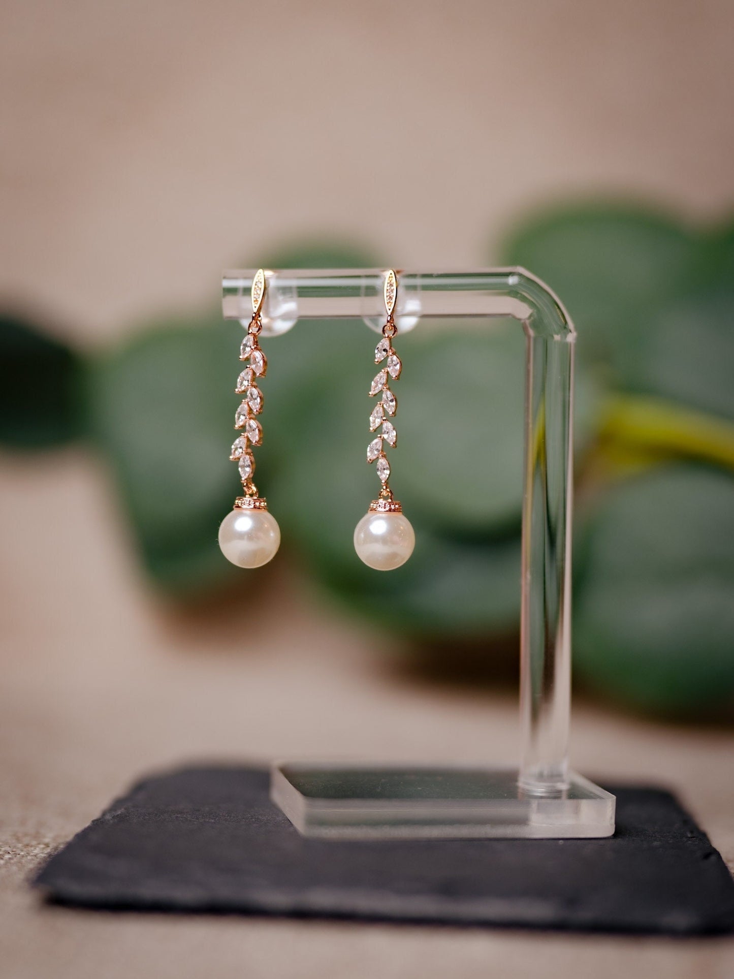 Pearl earrings wedding, Pearl Earrings Drop, Pearl Earrings Dangle, Leaf Pearl earrings Rose gold Silver, Pearl Earrings for Bridesmaids