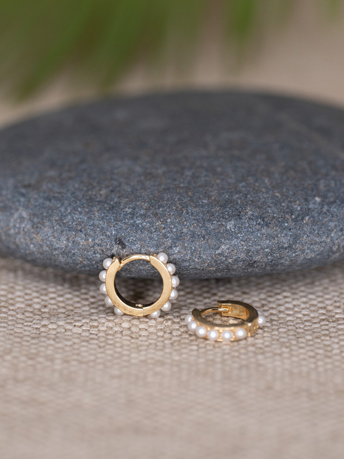 Pearl huggie earrings