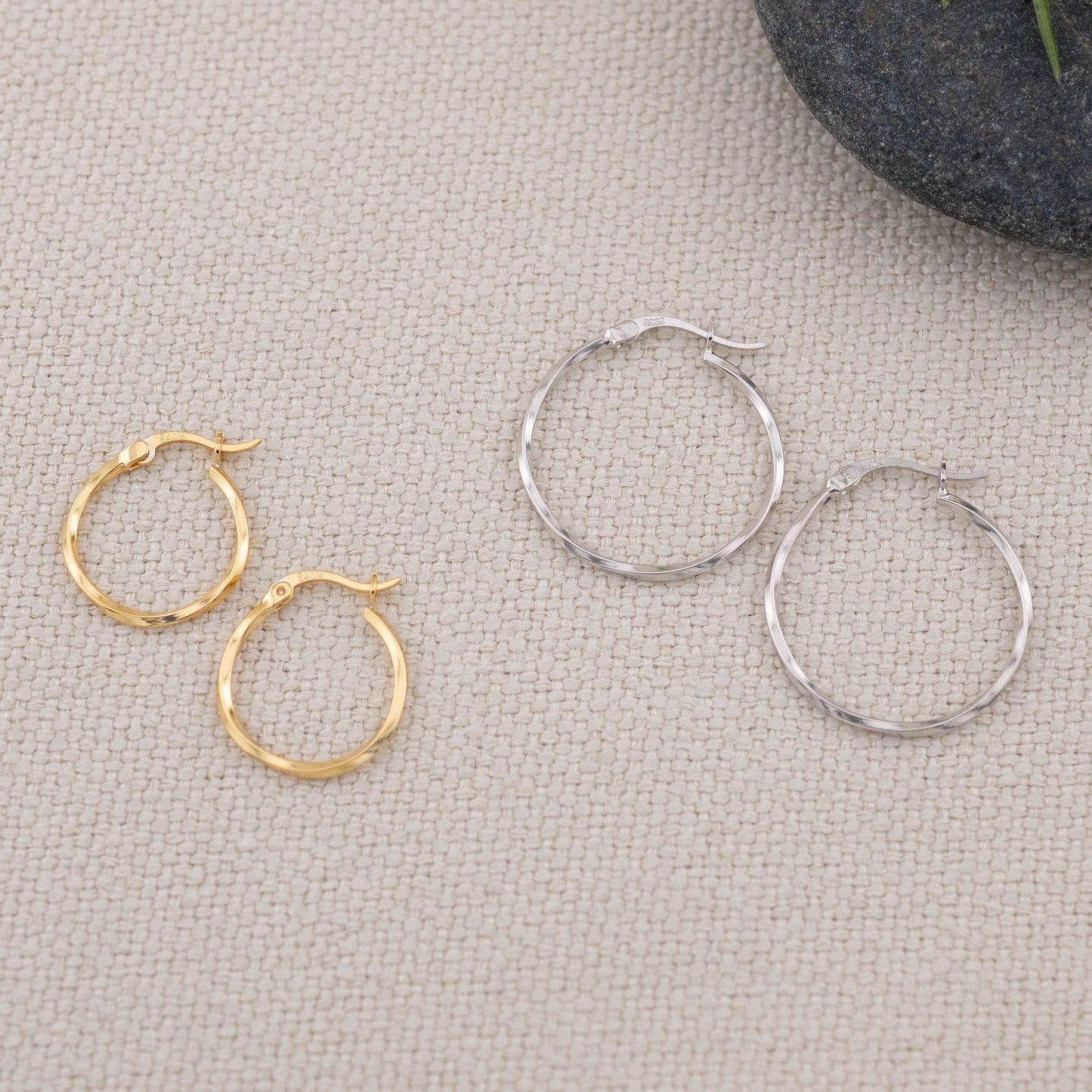 Twist minimalistic hoop earrings set