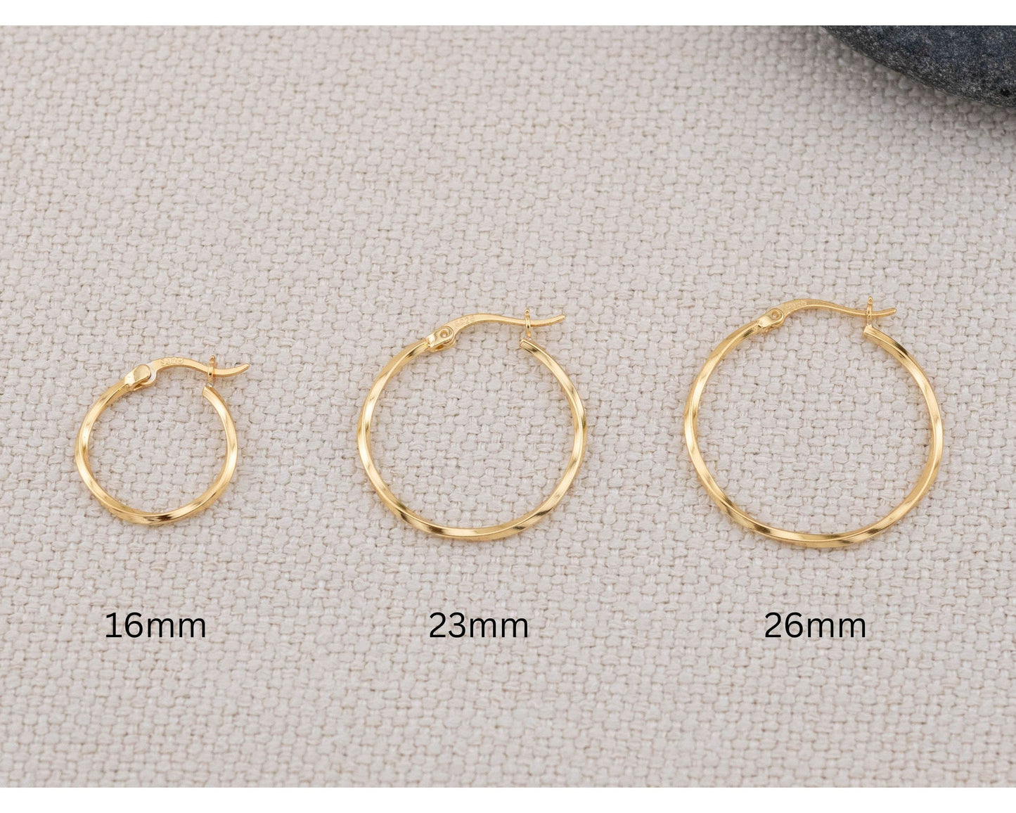 Twist minimalistic hoop earrings set