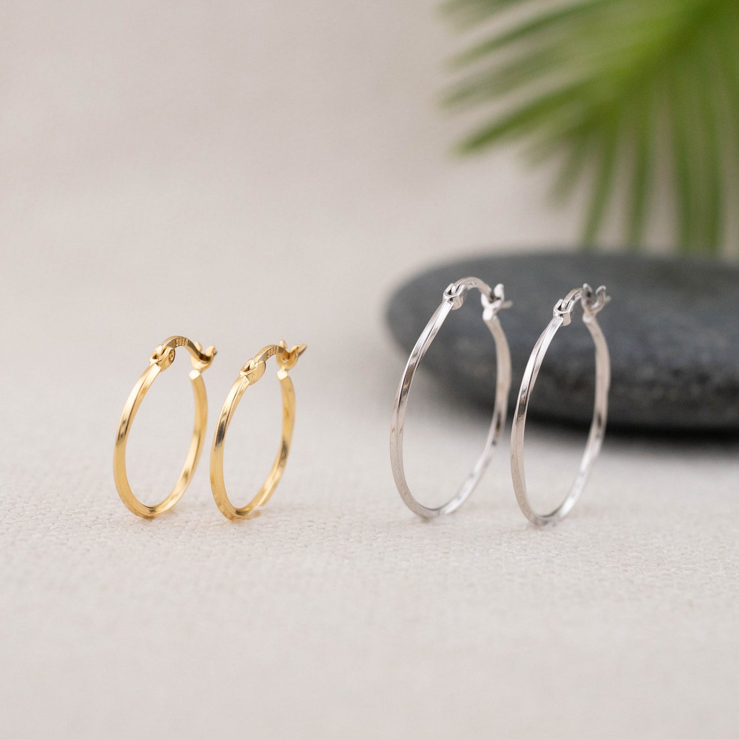 Twist minimalistic hoop earrings set