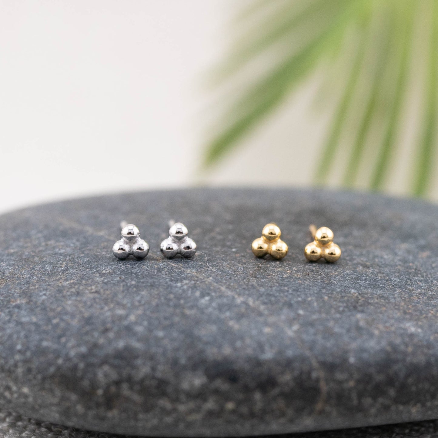 Tiny stud ball earrings set
