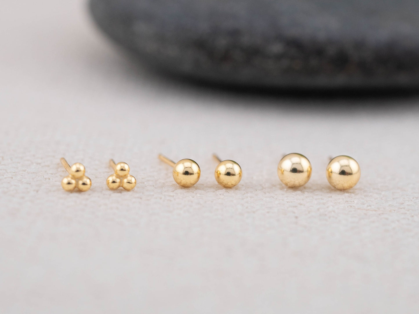 Tiny stud ball earrings set