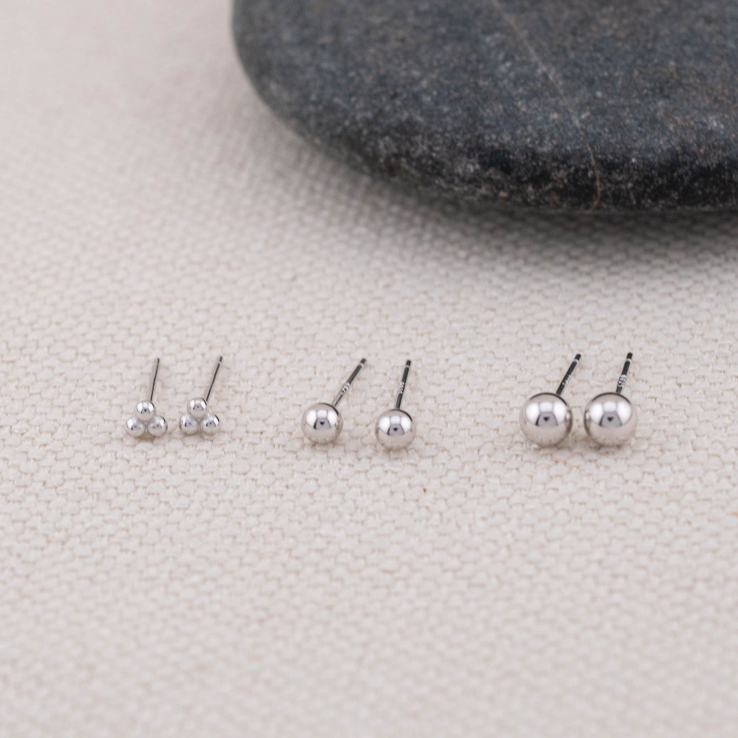 Tiny stud ball earrings set