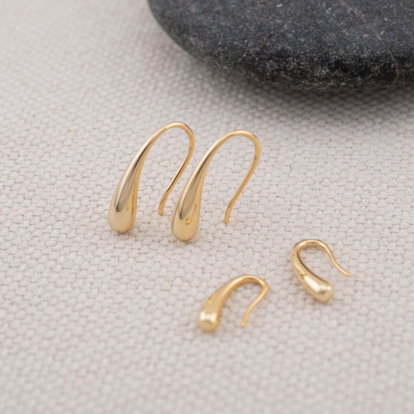 Sterling Silver minimalist water droplet french hook earrings, dainty simple everyday wear horseshoe earring, trendy abstract raindrop hook