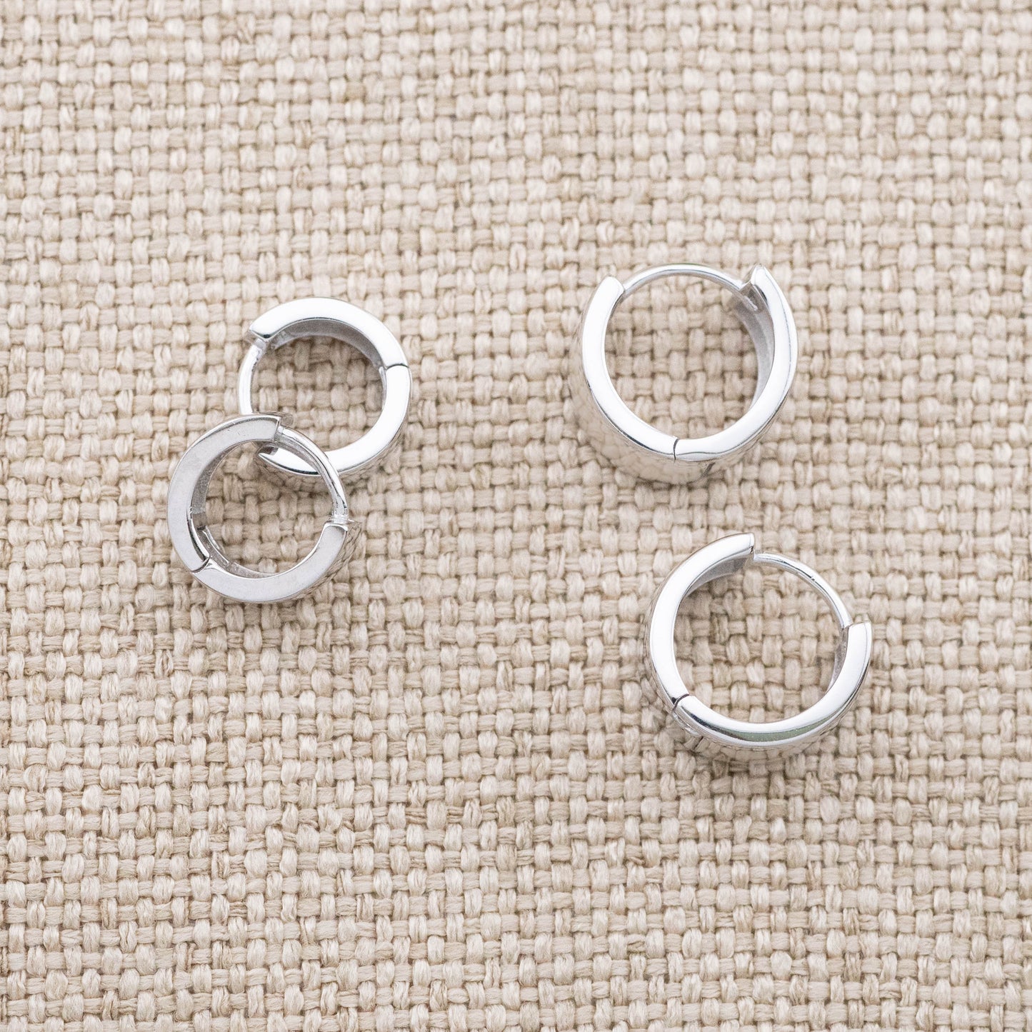 Minimalistic thick chunky huggie hoop