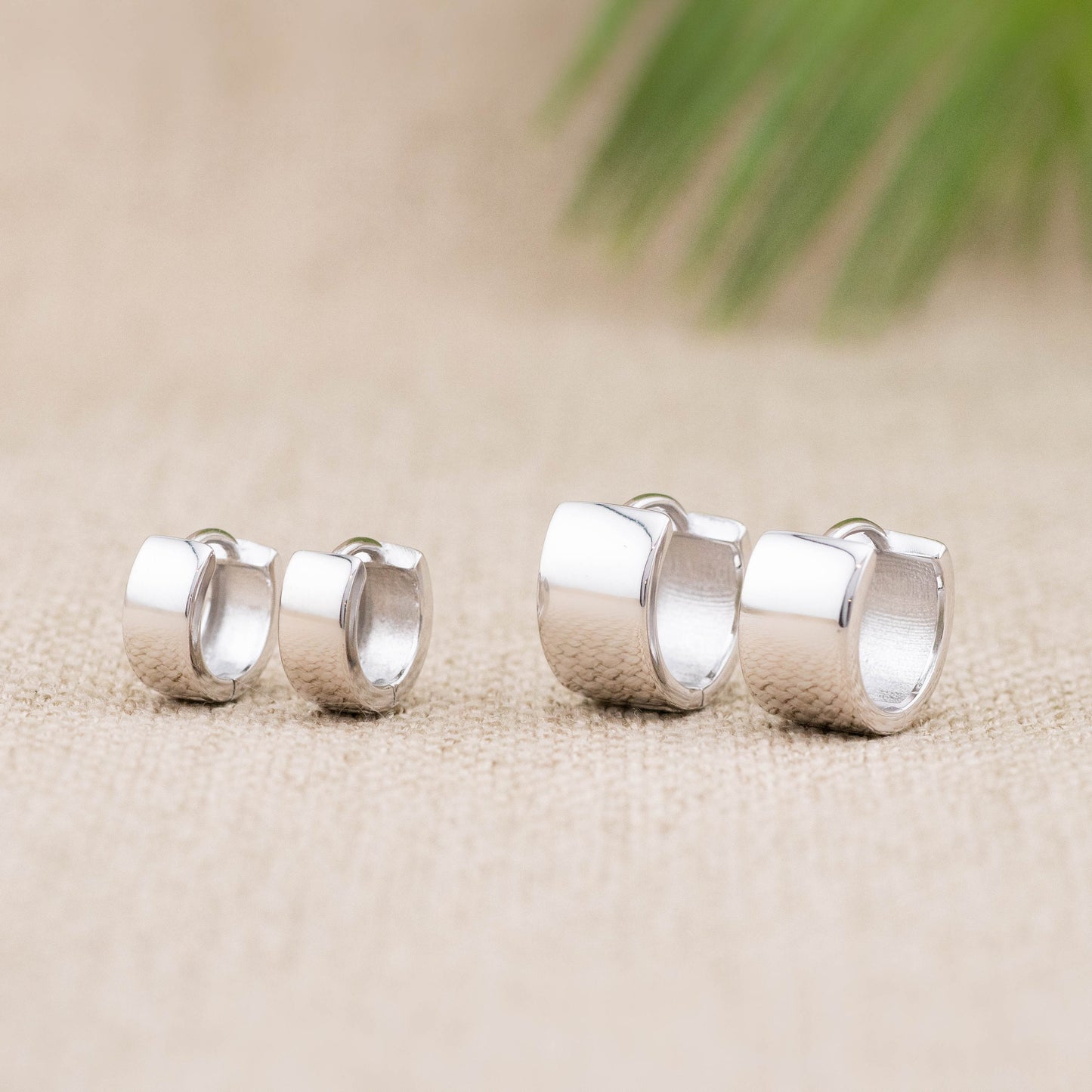 Minimalistic thick small huggie hoop