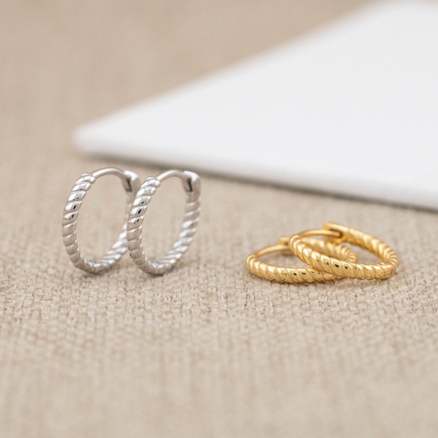 Twisted small hoop earrings