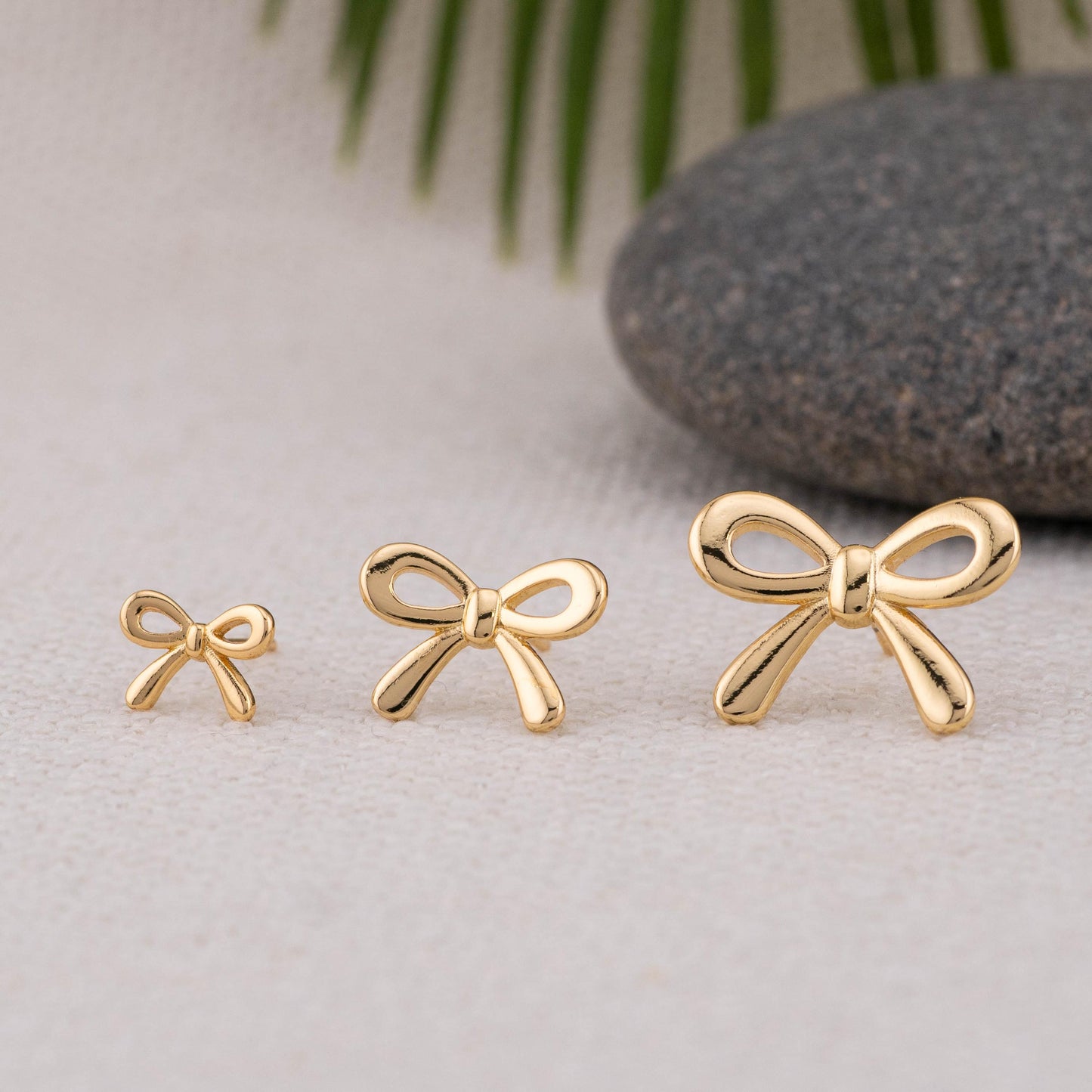 Bow earrings