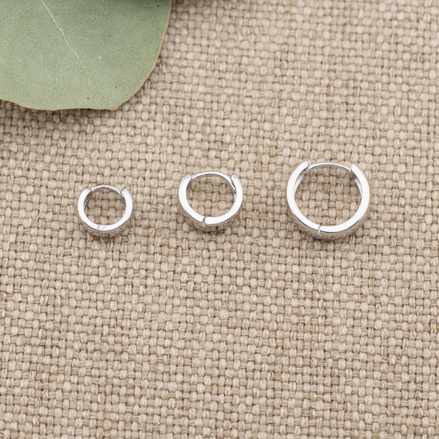 Tiny chunky huggies set