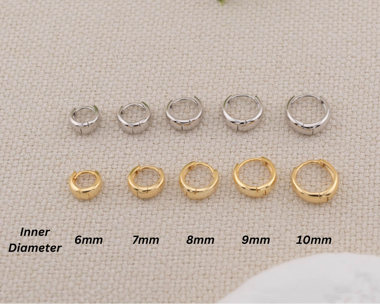 Tapered small huggie earrings