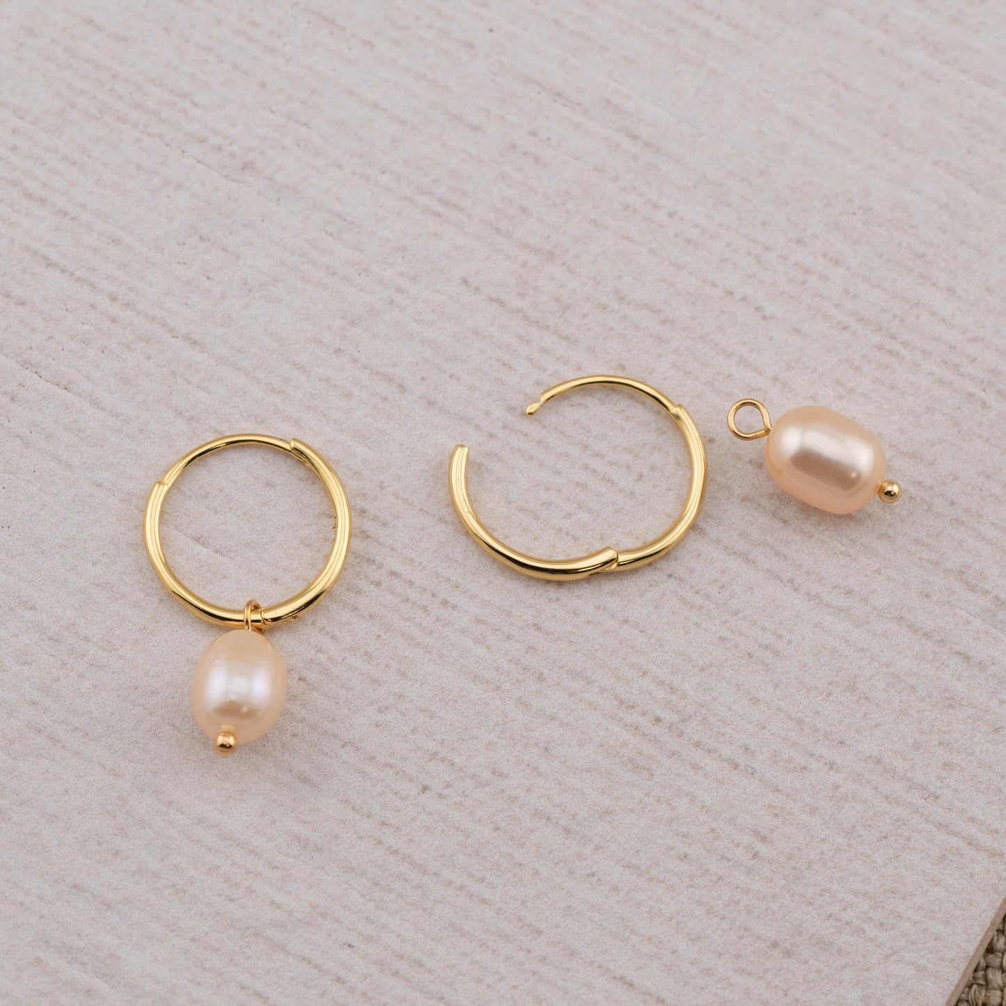 Freshwater pearl earrings set