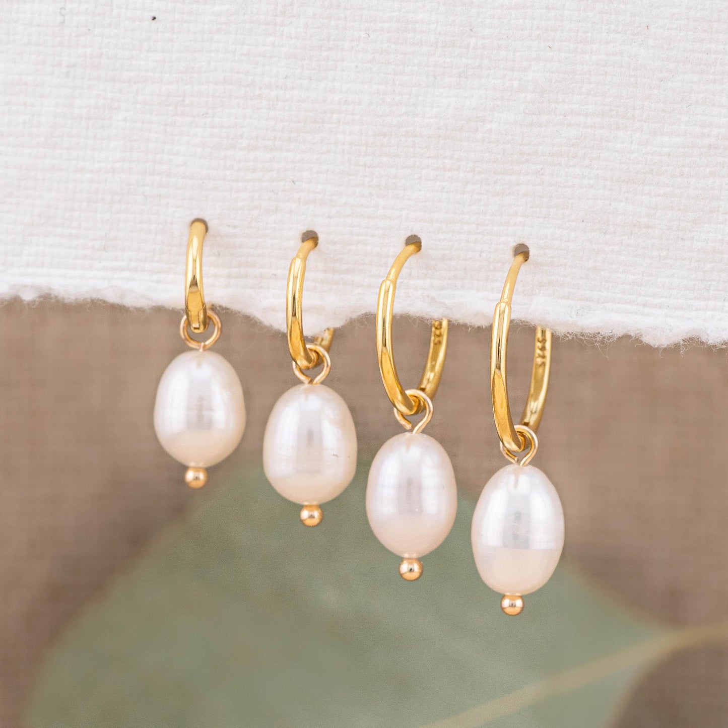Freshwater pearl earrings set