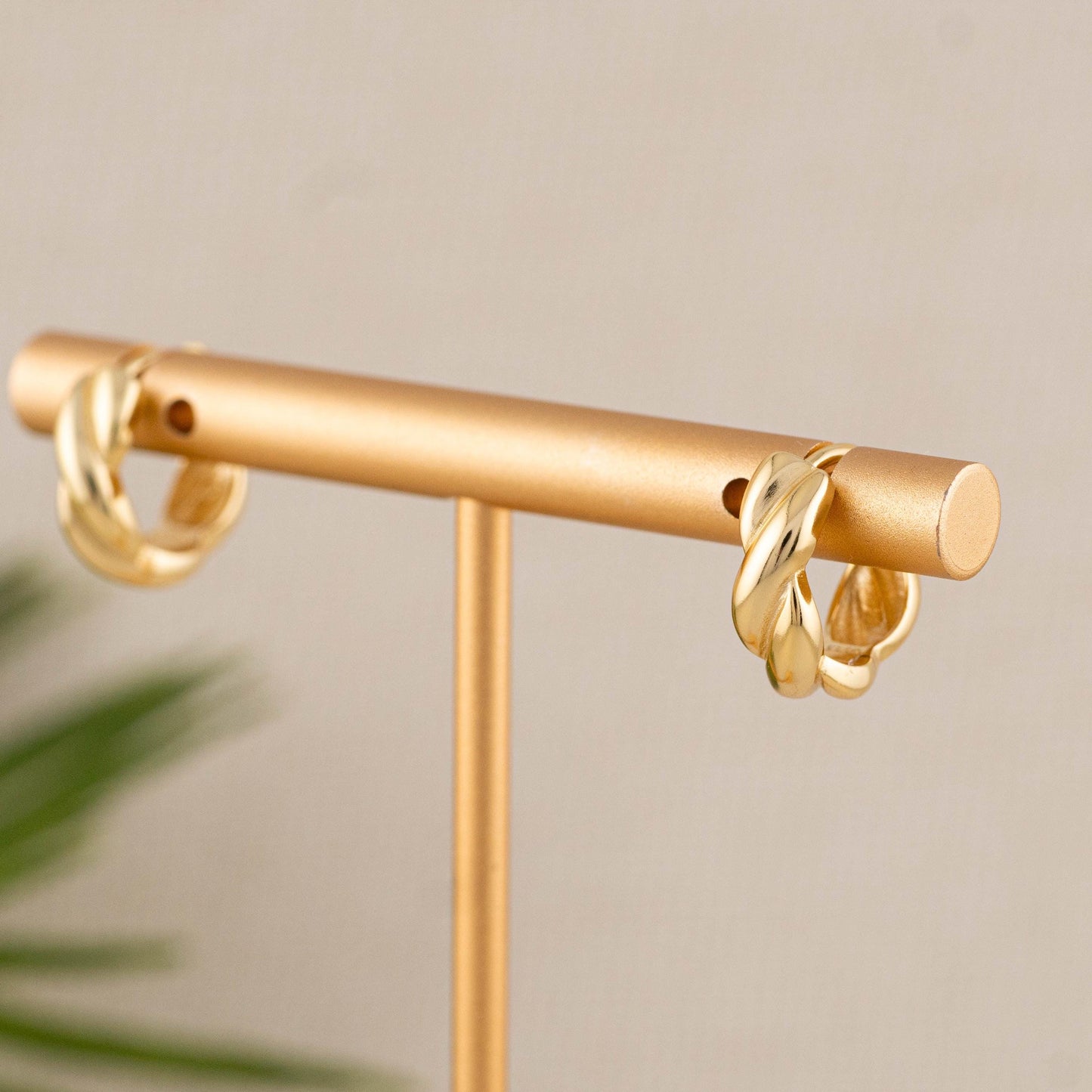 Chunky twisted thick hoops