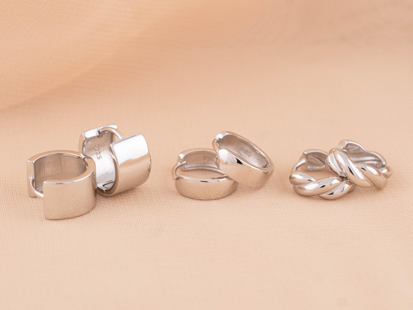 Thick hoop earrings set